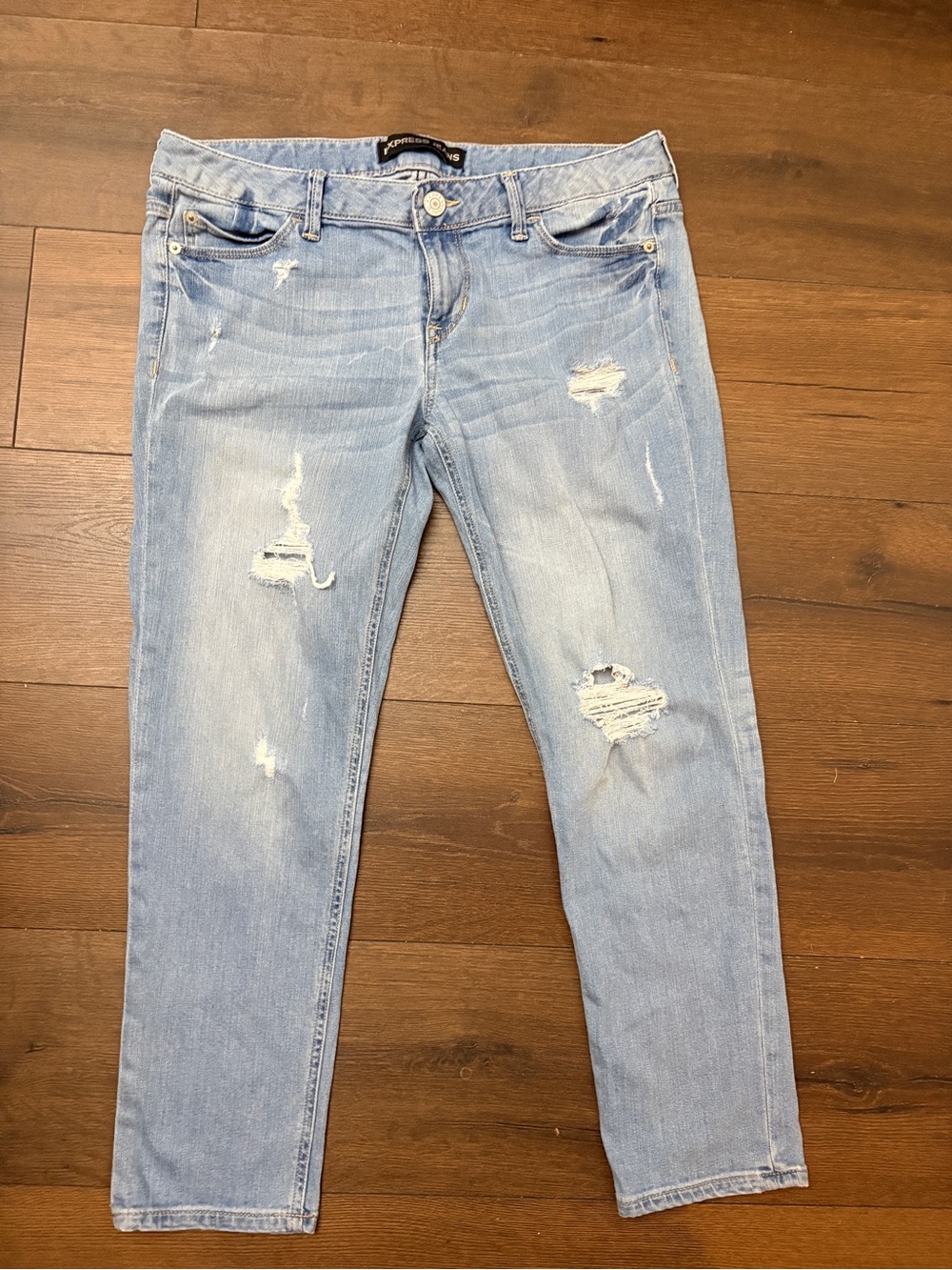 Express Modern Boyfriend jeans size 8